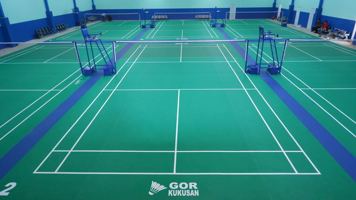 GOR Kukusan Depok — 6 lapangan badminton dikerjakan Kawan Sport Indonesia
